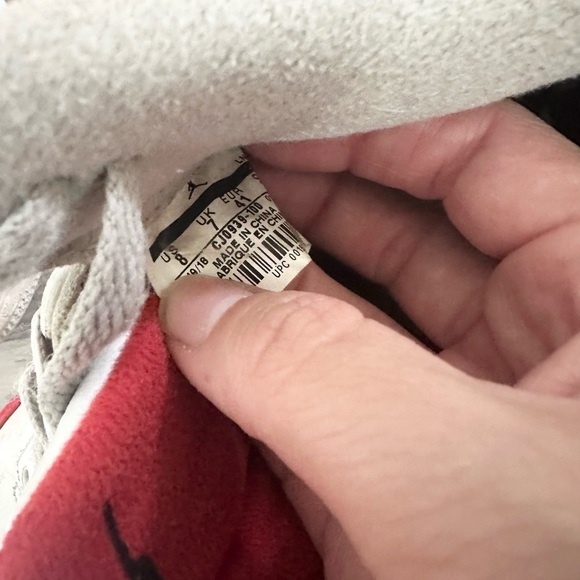 Nike Air Jordan 3 Retro Tinker Air Max 1 2019 Size 8 CJ0939-100 White Red Gray - Picture 6 of 8